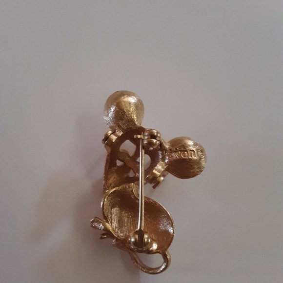 Goldtone mouse pin - Picture 3 of 4